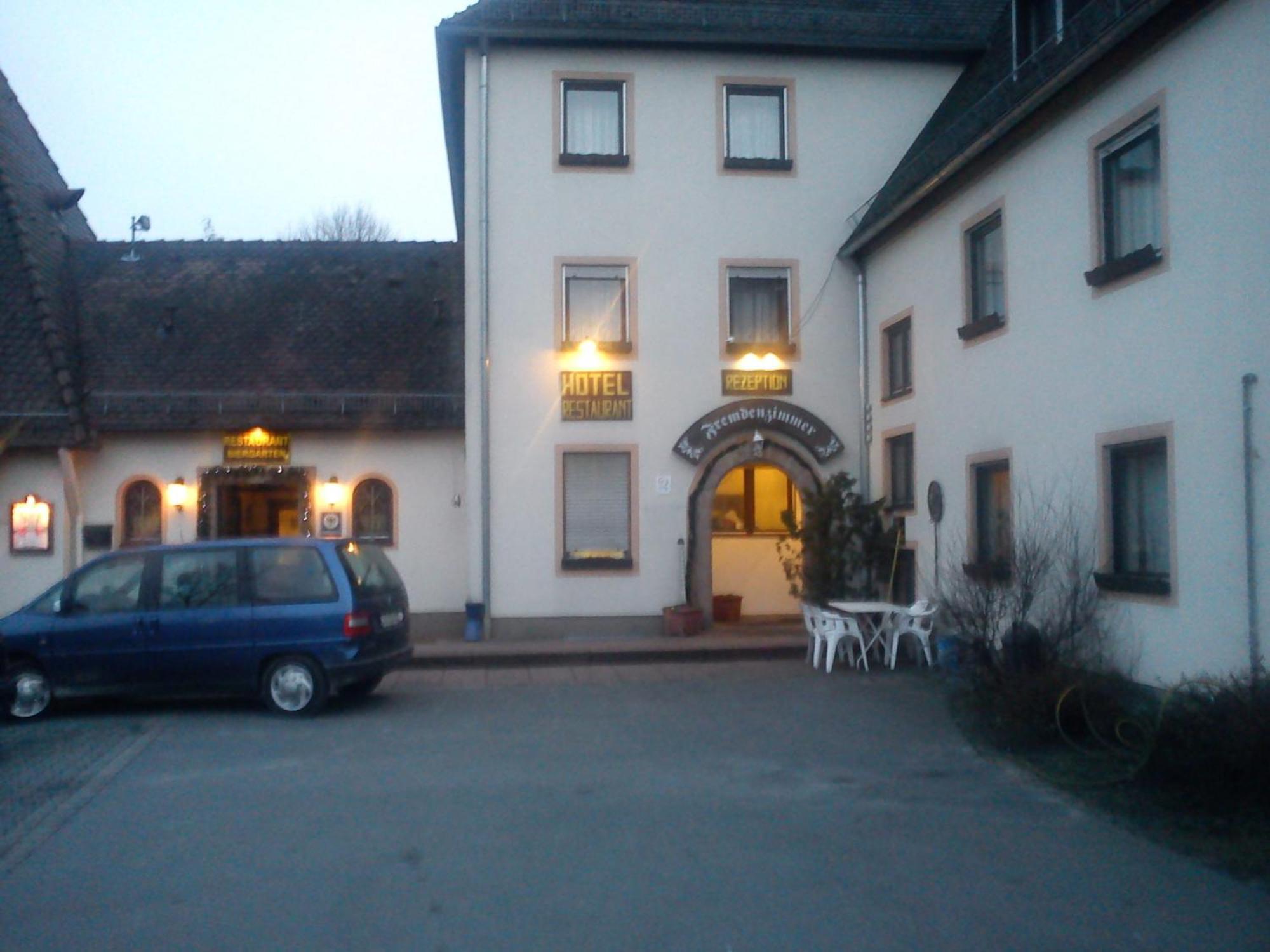 Hotel-Restaurant Hellmann Schwarzenbruck Exterior photo